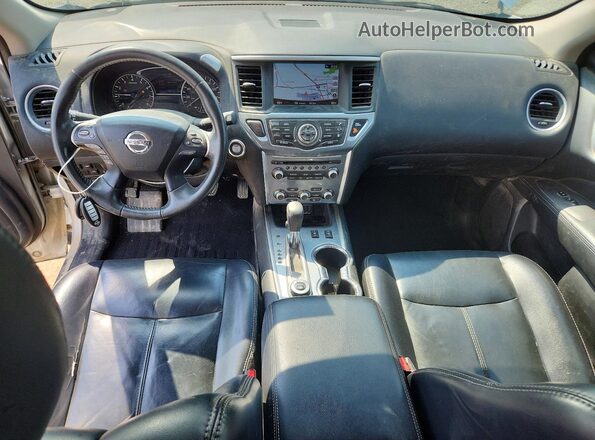 5N1DR2MM3JC611670 2018 NISSAN PATHFINDER Silver 