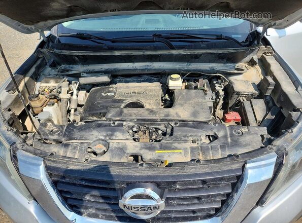 5N1DR2MM3JC611670 2018 NISSAN PATHFINDER Silver 