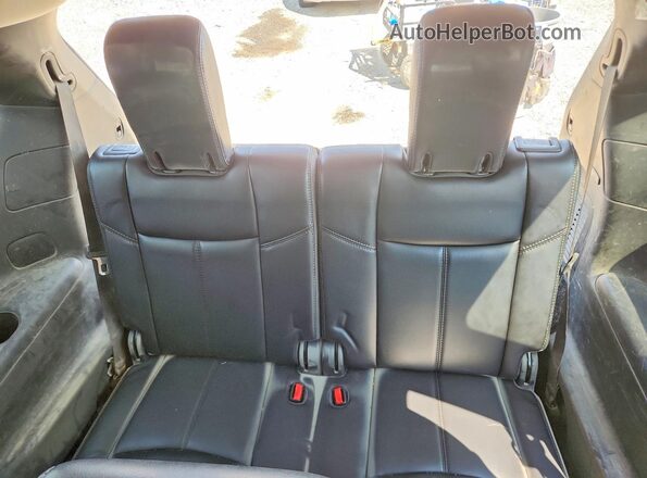 5N1DR2MM3JC611670 2018 NISSAN PATHFINDER Silver 