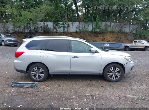 5N1DR2MM3JC611765 2018 NISSAN PATHFINDER Silver Vista interior trasera
