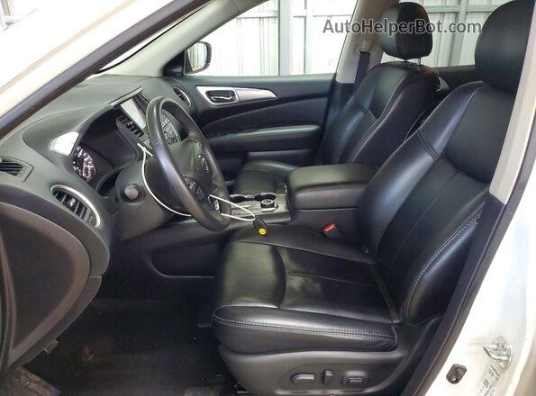 5N1DR2MM4HC641724 2017 NISSAN PATHFINDER White Vista interior delantera