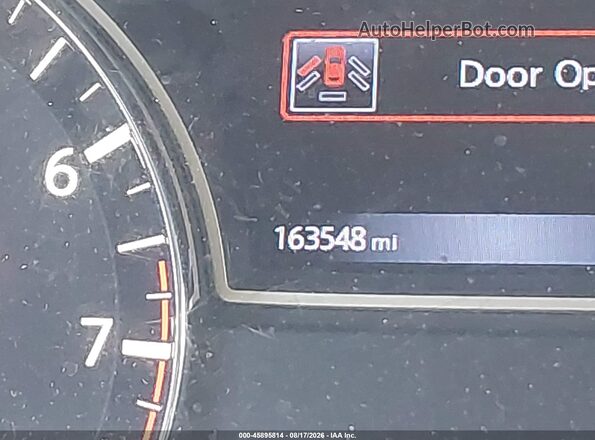 5N1DR2MM4HC693872 2017 NISSAN PATHFINDER Красный 