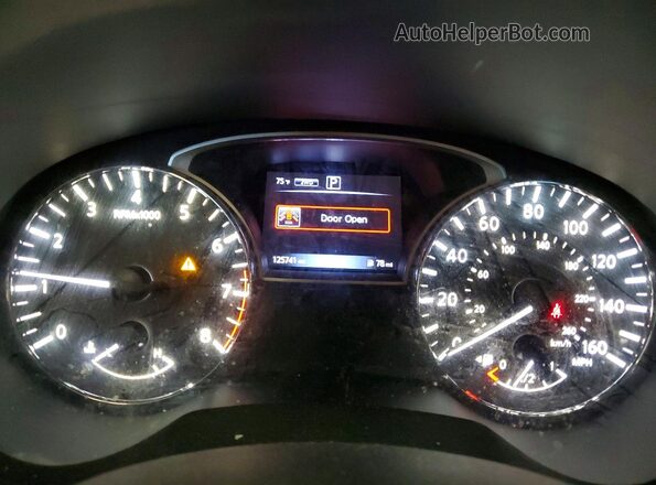 5N1DR2MM4JC674325 2018 NISSAN PATHFINDER Gray ხელსაწყოთა პანელის ხედი
