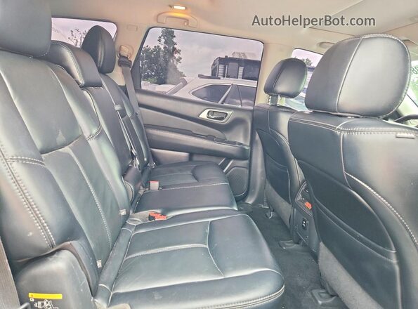 5N1DR2MM5HC686686 2017 NISSAN PATHFINDER Gray უკანა სალონის ხედი