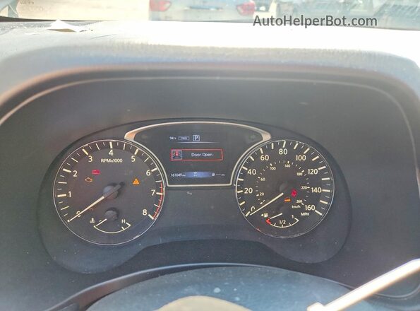 5N1DR2MM6JC605684 2018 NISSAN PATHFINDER Silver Սարքավորումների վահանակի տեսք