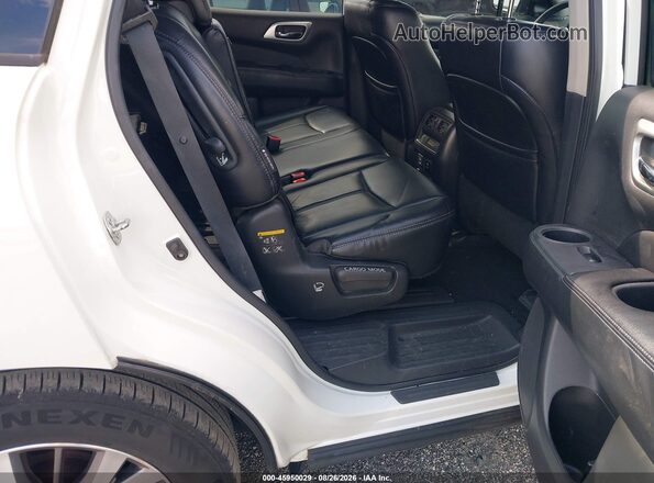 5N1DR2MM6JC606530 2018 NISSAN PATHFINDER White VIN კოდის სტიკერის ხედი