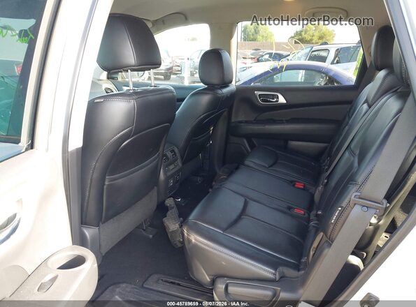 5N1DR2MM6JC644291 2018 NISSAN PATHFINDER Silver VIN կոդի պիտակի տեսք