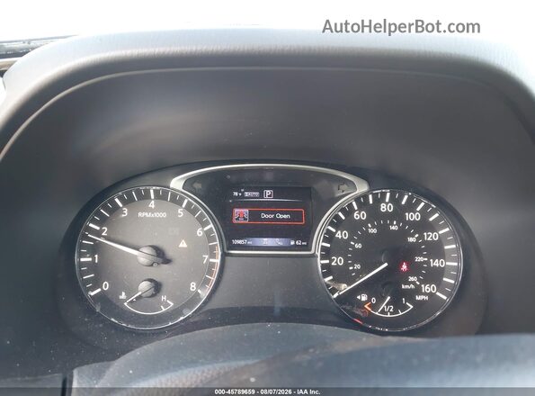5N1DR2MM6JC644291 2018 NISSAN PATHFINDER Silver Հետևի նստատեղերի տեսք