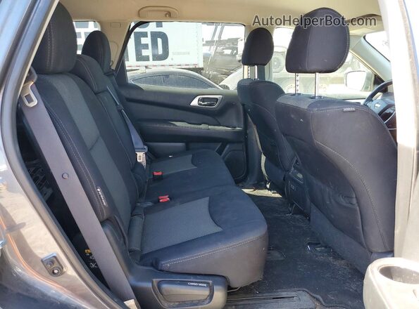 5N1DR2MM6KC653008 2019 NISSAN PATHFINDER Серый Вид задней части салона