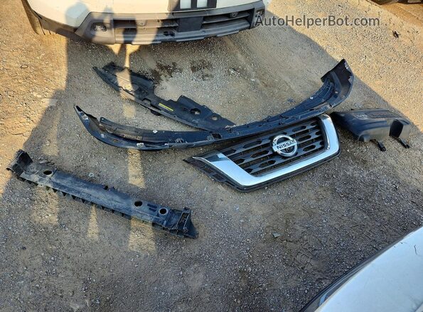 5N1DR2MM7HC606059 2017 NISSAN PATHFINDER White Вид наклейки з VIN-кодом