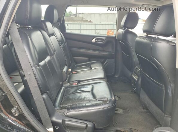5N1DR2MM7HC658338 2017 NISSAN PATHFINDER Black Widok wnętrza z tyłu