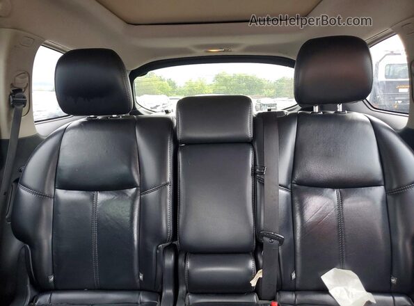 5N1DR2MM7HC658338 2017 NISSAN PATHFINDER Black Widok tylnych siedzeń