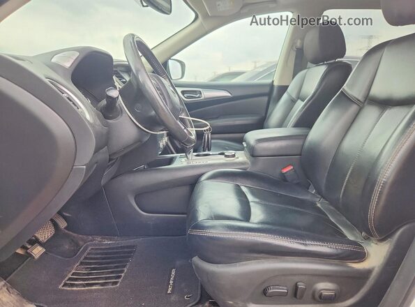 5N1DR2MM7HC902134 2017 NISSAN PATHFINDER White Widok wnętrza z przodu