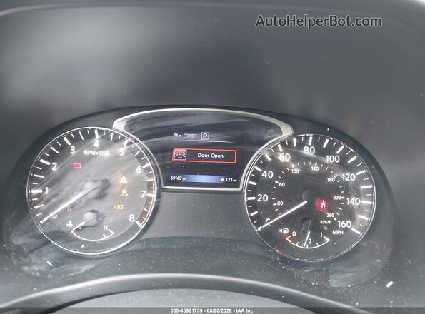 5N1DR2MM7HC910573 2017 NISSAN PATHFINDER White უკანა სავარძლების ხედი