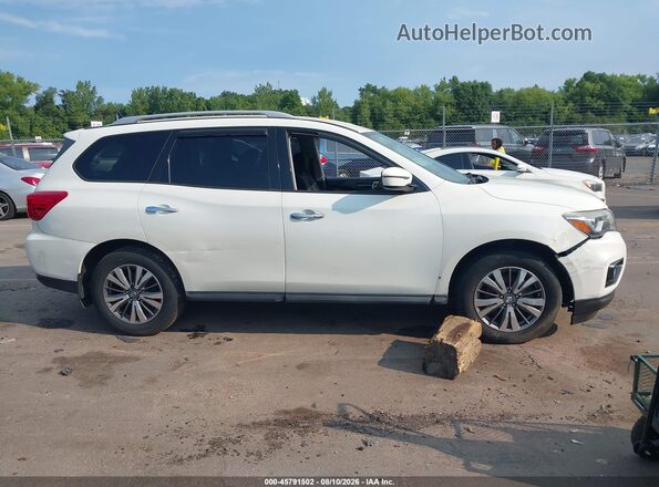 5N1DR2MM8HC628832 2017 NISSAN PATHFINDER White Rear interior view