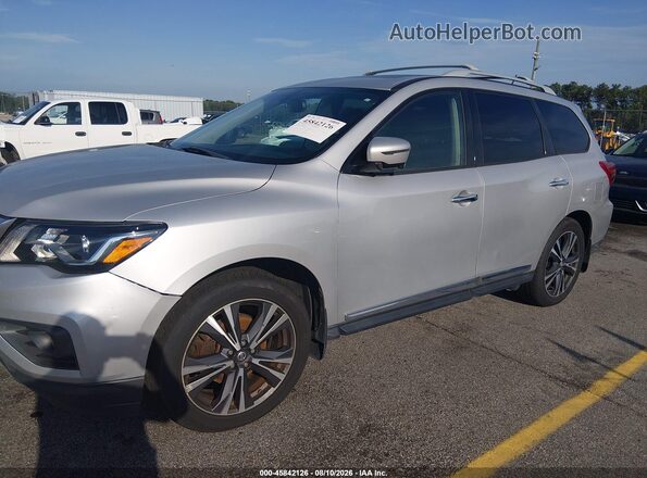 5N1DR2MM8HC648305 2017 NISSAN PATHFINDER Silver Widok z przodu