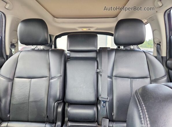 5N1DR2MM8HC662088 2017 NISSAN PATHFINDER Black Widok tylnych siedzeń