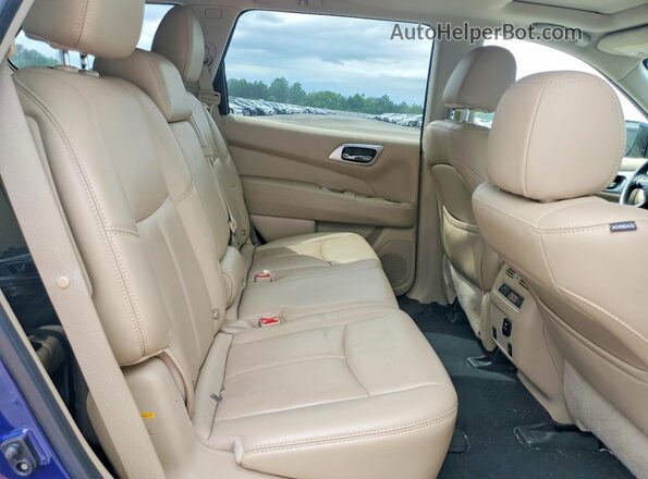 5N1DR2MM9HC684469 2017 NISSAN PATHFINDER Blue უკანა სალონის ხედი
