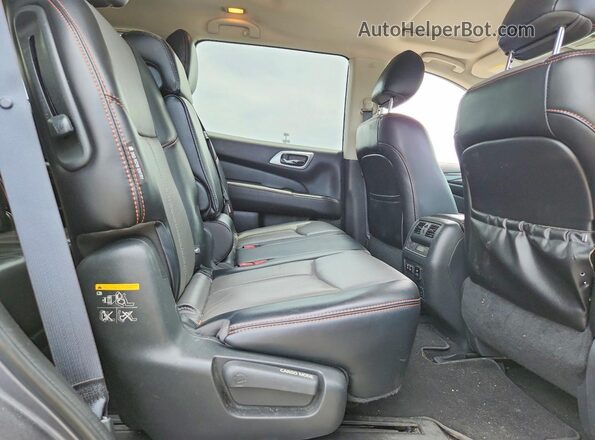 5N1DR2MM9KC649681 2019 NISSAN PATHFINDER Gray Rear interior view