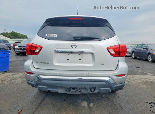 5N1DR2MN0HC670758 2017 NISSAN PATHFINDER Silver Widok z tyłu