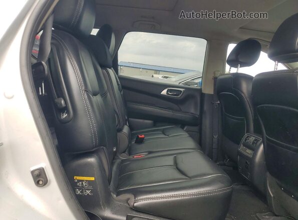 5N1DR2MN0HC670758 2017 NISSAN PATHFINDER Silver Widok wnętrza z tyłu