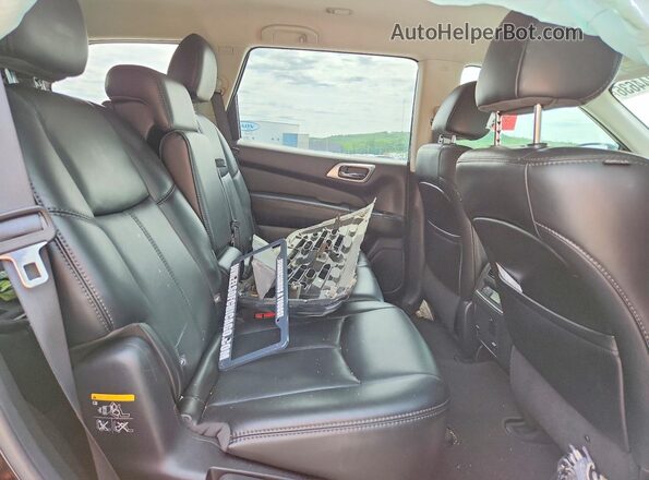 5N1DR2MN1HC604252 2017 NISSAN PATHFINDER Black Вид задньої частини салону