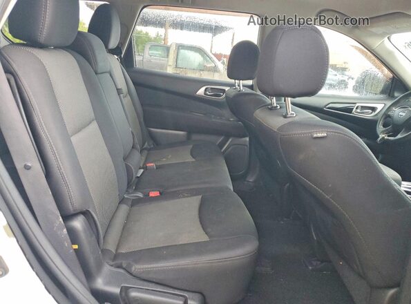 5N1DR2MN1HC653466 2017 NISSAN PATHFINDER Белый Вид задней части салона