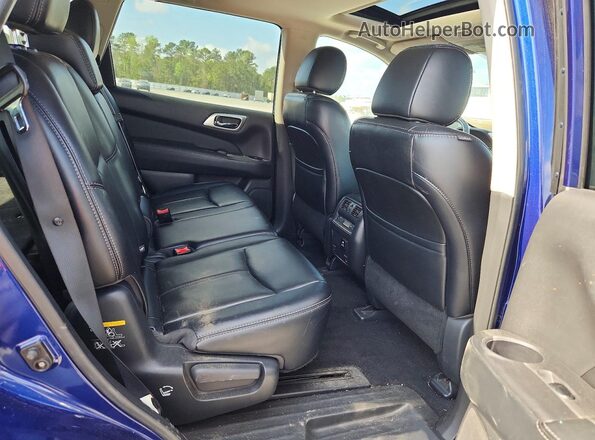 5N1DR2MN1HC675855 2017 NISSAN PATHFINDER Синий Вид задней части салона