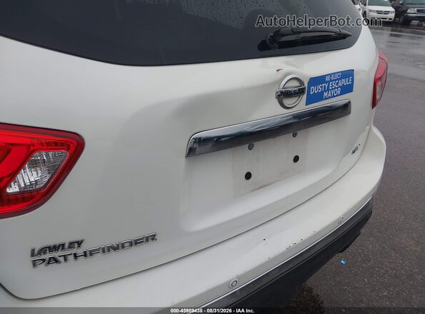 5N1DR2MN1JC668572 2018 NISSAN PATHFINDER White 