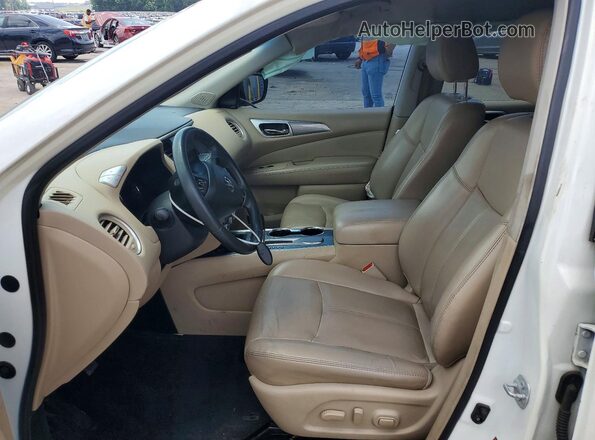 5N1DR2MN3HC661312 2017 NISSAN PATHFINDER White Front interior view