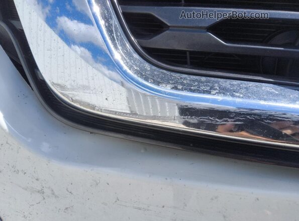 5N1DR2MN3JC610558 2018 NISSAN PATHFINDER Белый Панорамный вид салона 360°