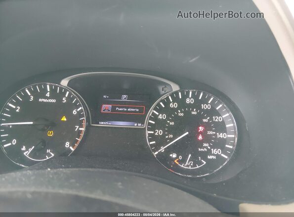 5N1DR2MN4HC610532 2017 NISSAN PATHFINDER White Rear seats view
