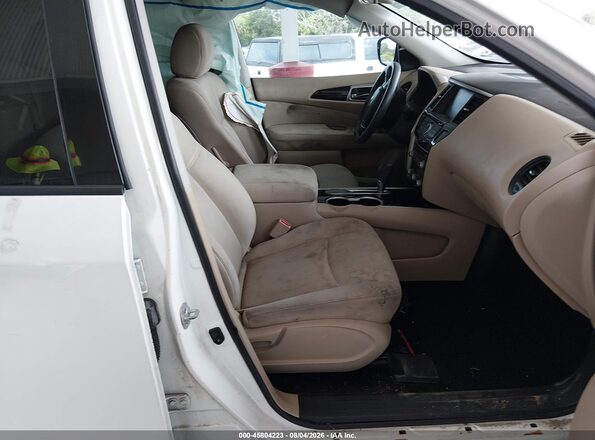 5N1DR2MN4HC610532 2017 NISSAN PATHFINDER White Front interior view