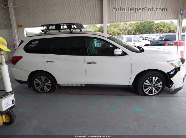 5N1DR2MN4HC610532 2017 NISSAN PATHFINDER White Rear interior view
