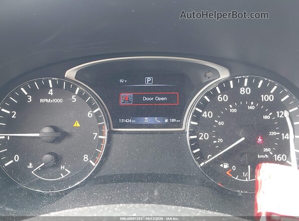 5N1DR2MN4HC675672 2017 NISSAN PATHFINDER Белый Вид задних сидений