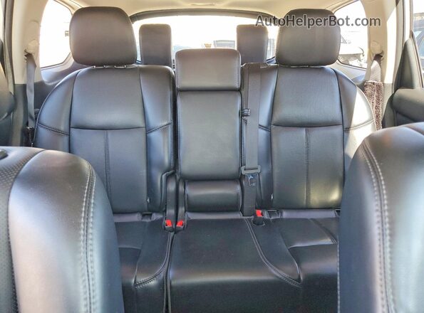 5N1DR2MN4JC638062 2018 NISSAN PATHFINDER Silver უკანა სავარძლების ხედი