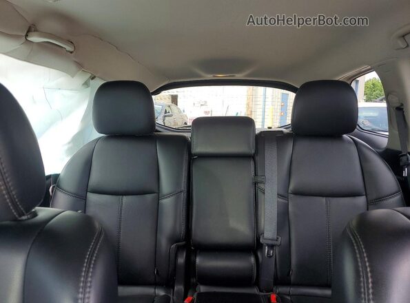 5N1DR2MN5HC646391 2017 NISSAN PATHFINDER Gray უკანა სავარძლების ხედი