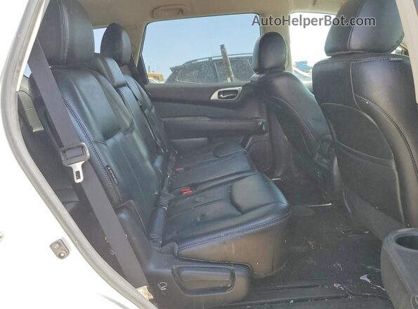 5N1DR2MN5JC614465 2018 NISSAN PATHFINDER White უკანა სავარძლების ხედი