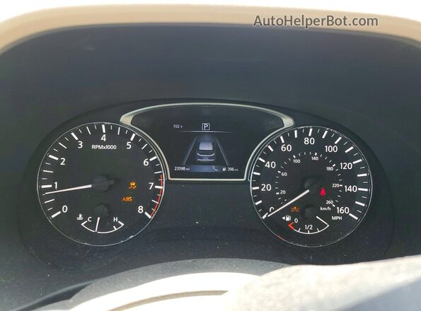 5N1DR2MN5JC655338 2018 NISSAN PATHFINDER White Widok zestawu wskaźników