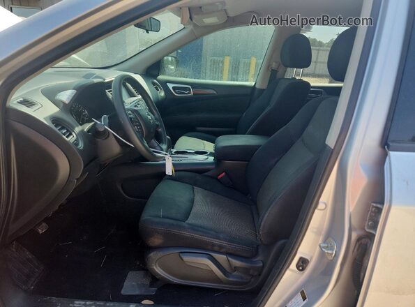 5N1DR2MN6HC674247 2017 NISSAN PATHFINDER Silver Widok deski rozdzielczej