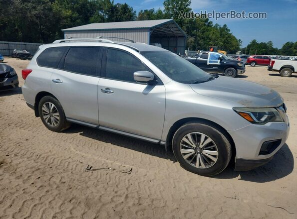 5N1DR2MN6HC674247 2017 NISSAN PATHFINDER Silver Widok z przodu