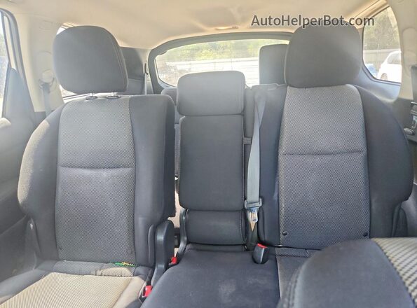 5N1DR2MN6HC674247 2017 NISSAN PATHFINDER Silver Widok wnętrza z tyłu