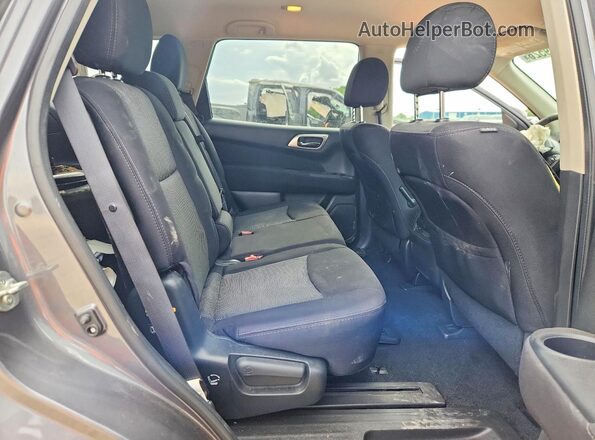 5N1DR2MN6HC904532 2017 NISSAN PATHFINDER Угольный Вид задней части салона