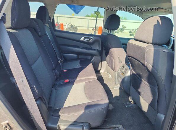 5N1DR2MN6JC610229 2018 NISSAN PATHFINDER Gray უკანა სალონის ხედი