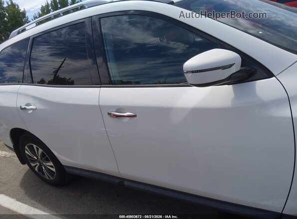 5N1DR2MN7HC619483 2017 NISSAN PATHFINDER White Вид задньої частини салону