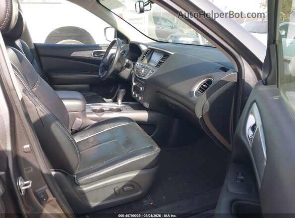 5N1DR2MN7JC616010 2018 NISSAN PATHFINDER Gray Widok wnętrza z przodu