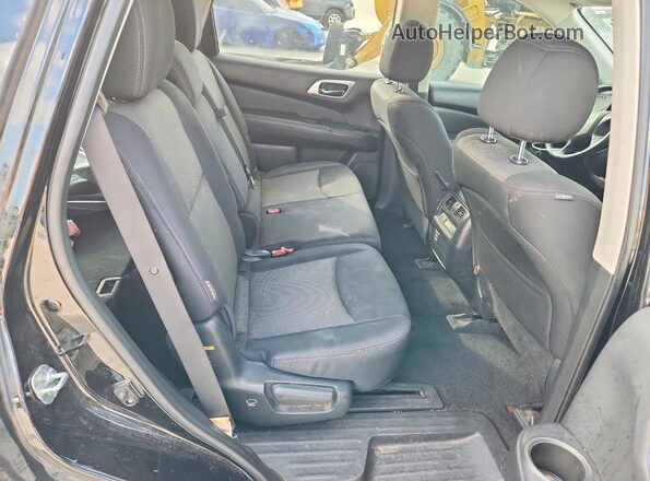 5N1DR2MN7JC636760 2018 NISSAN PATHFINDER Black Вид задньої частини салону