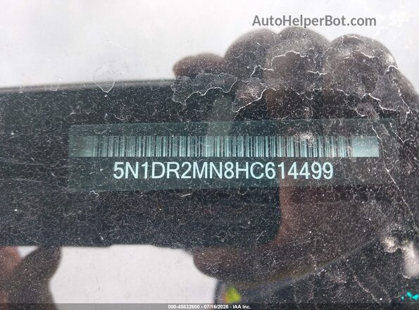 5N1DR2MN8HC614499 2017 NISSAN PATHFINDER Silver Vista del compartimento del motor
