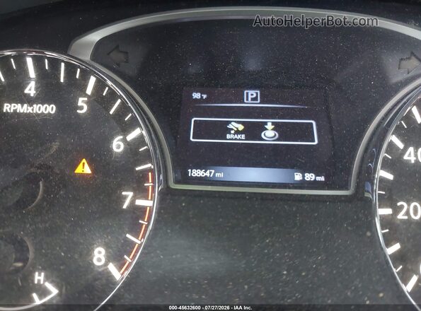 5N1DR2MN8HC614499 2017 NISSAN PATHFINDER Silver Vista de los asientos traseros