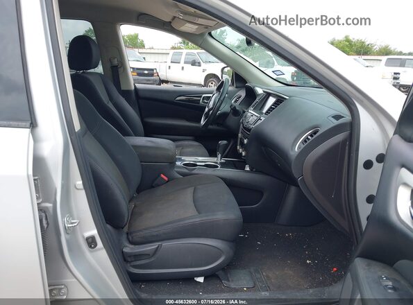 5N1DR2MN8HC614499 2017 NISSAN PATHFINDER Silver Vista interior delantera